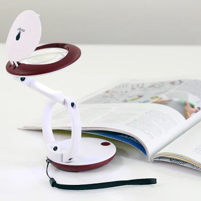 Daylight YoYo LED pocket magnifier 3× - Image 4