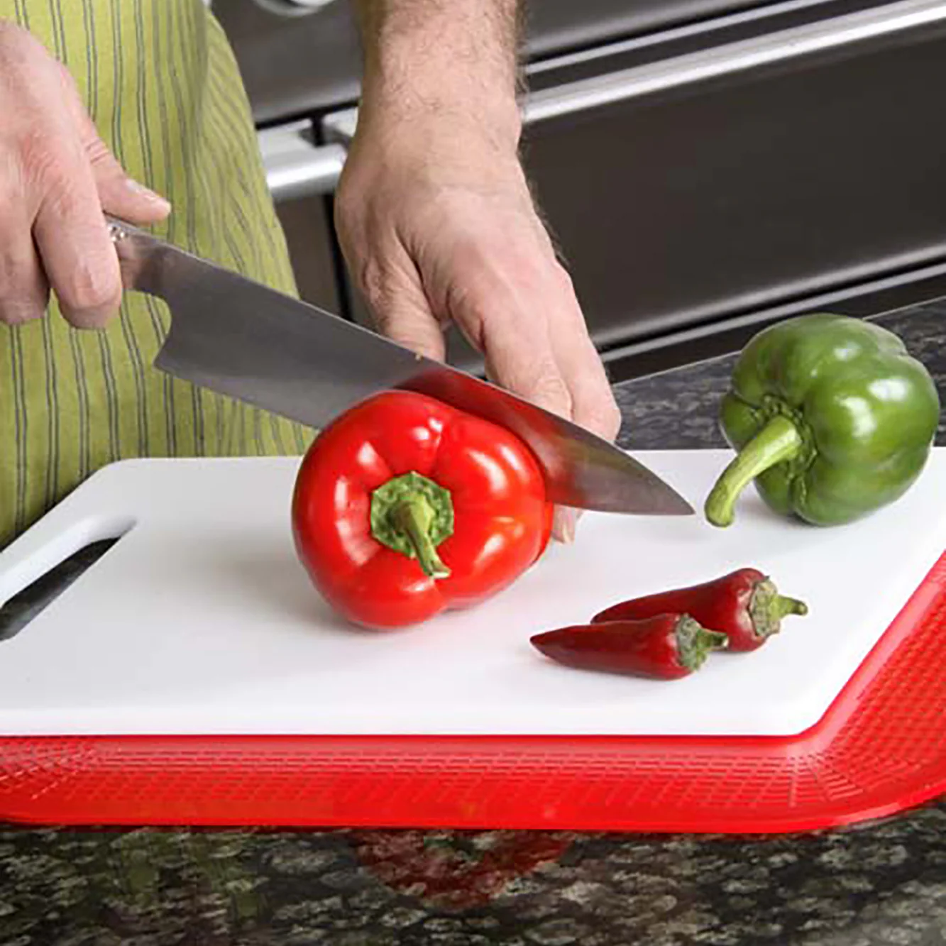 Dycem medium oblong non-slip mat, red - Image 2