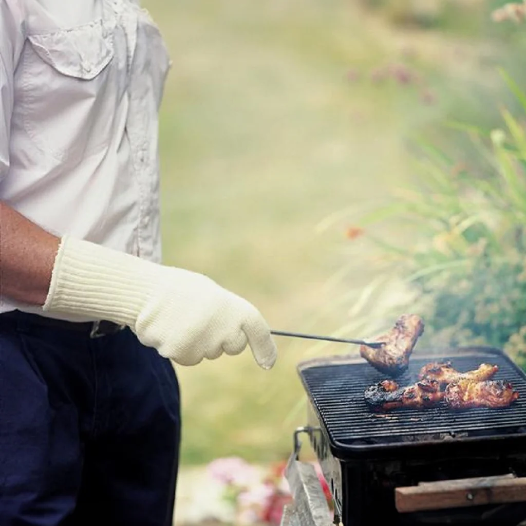 Heat resistant oven gloves - medium sleeve - Image 4