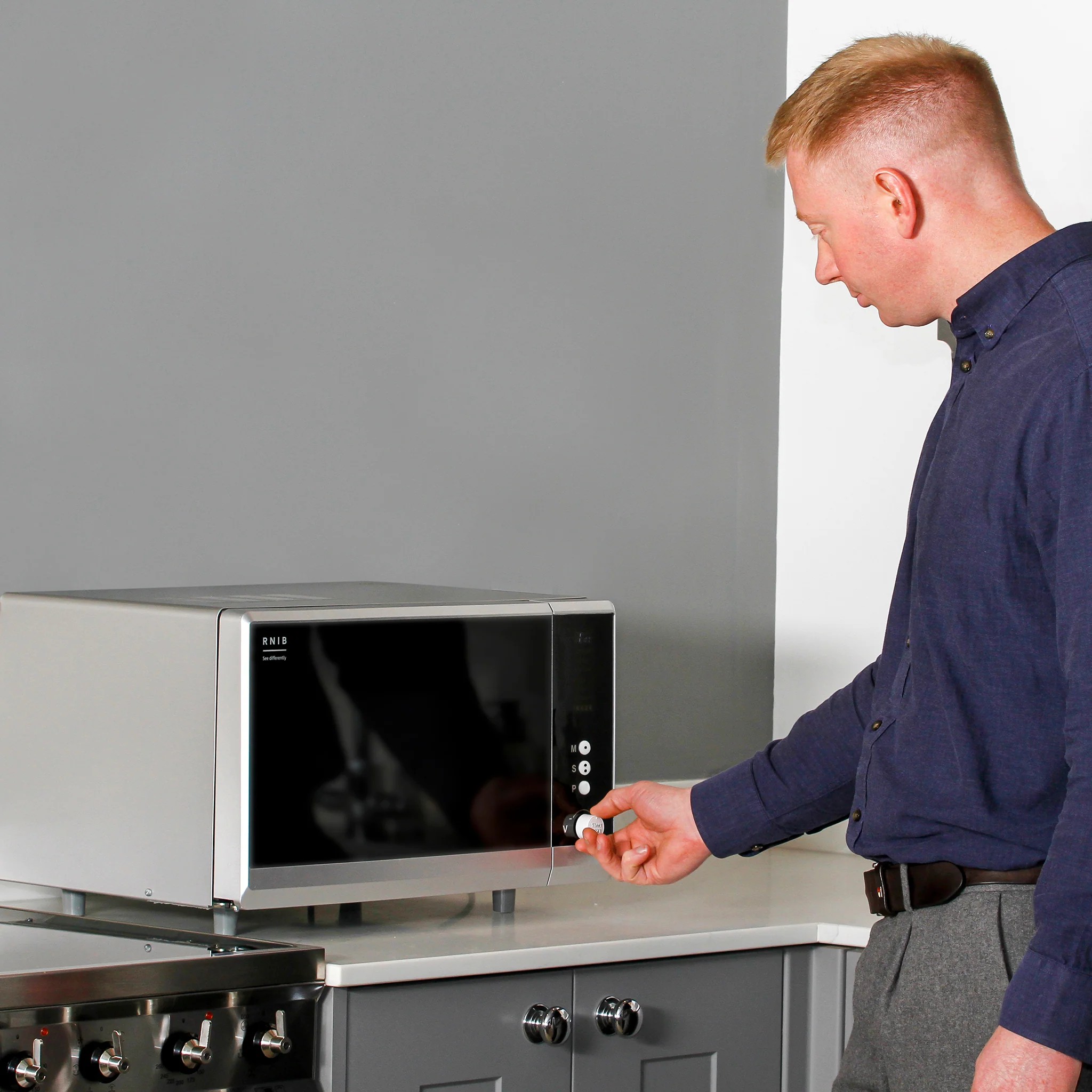 RNIB talking microwave - Image 4
