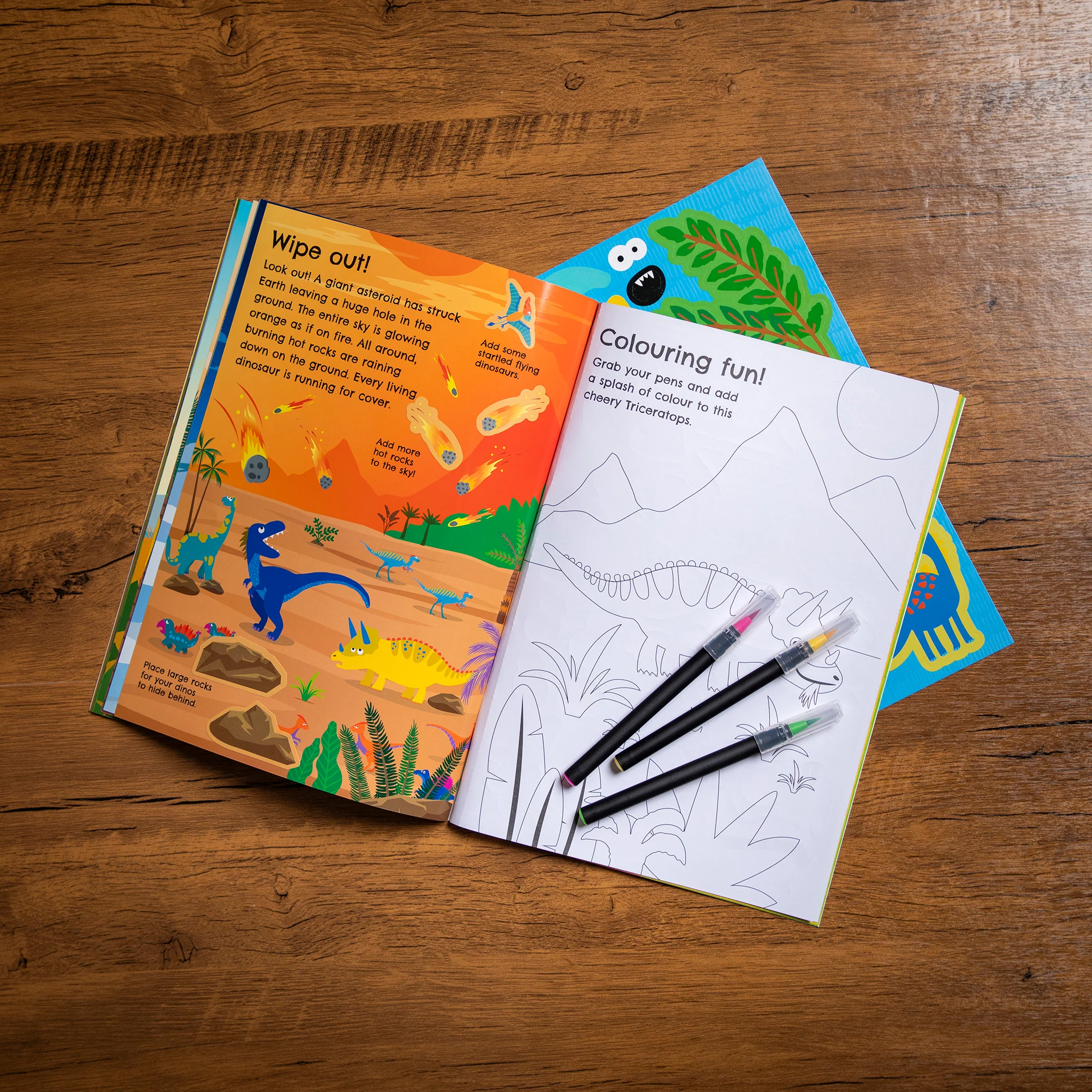 Sticker Activity Book Dinoroar - Image 3